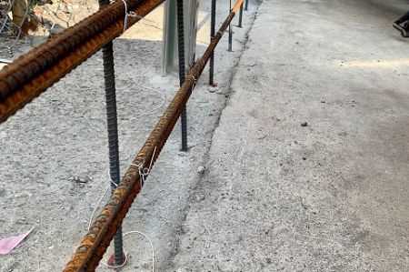 Anchoring threaded rod in concrete with injection epoxy adhesive